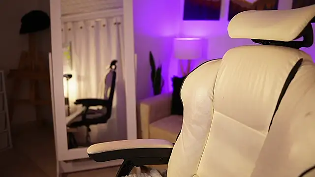 SaraParisi online show from 14, 2, 2025