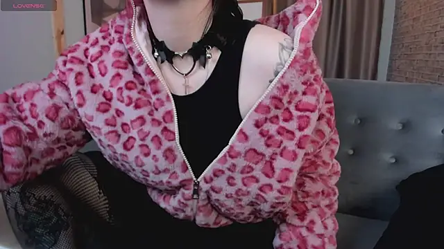 arielabradberry online show from 13, 2, 2025