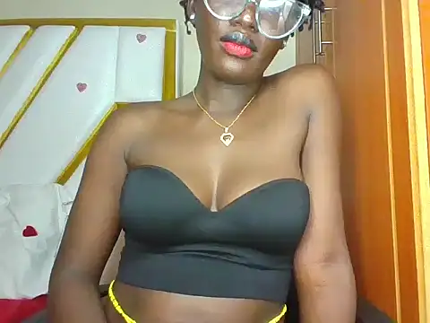 Snapshot of cutesmiling chatting on 14, 1, 2025 cutesmiling online show from 14, 1, 2025