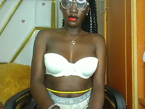 Snapshot of cutesmiling chatting on 1, 2, 2025 cutesmiling online show from 1, 2, 2025