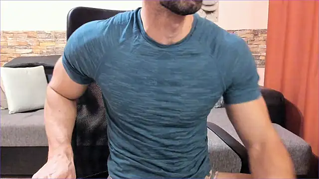 HotHunkTrainer online show from 14, 11, 2025