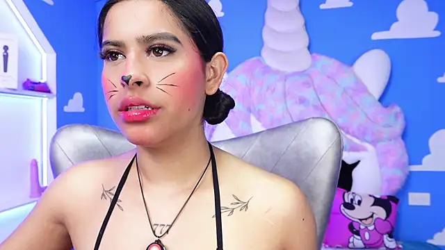 miss romyna online show from 28, 2, 2025