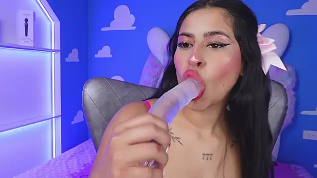 miss romyna online show from 10, 10, 2025