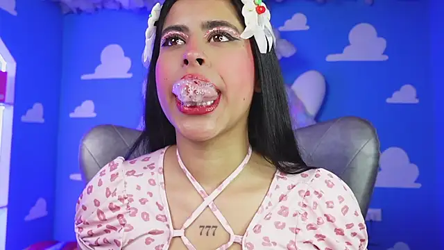 miss romyna online show from 18, 4, 2026