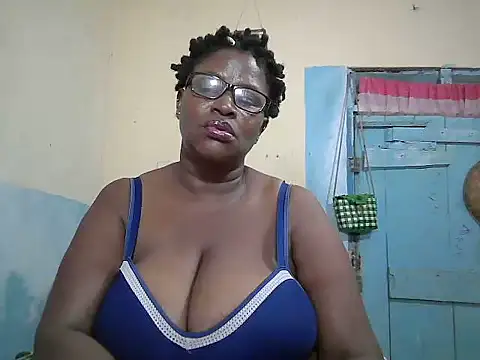 Snapshot of sexy_bigboobss chatting on 13, 7, 2026 sexy bigboobss online show from 13, 7, 2026