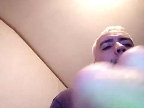 Xoc8  online show from 27, 1, 2025