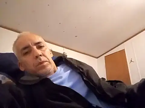 Xoc8  online show from 7, 3, 2025