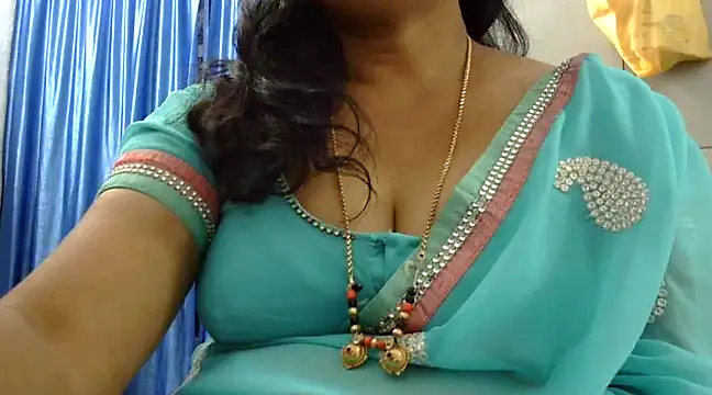 Snapshot of Vijji-telugu chatting on 18, 12, 2024 Vijji-telugu online show from 18, 12, 2024