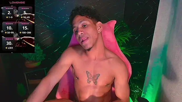 Snapshot of Palo_santo chatting on 28, 9, 2025 Palo santo online show from 28, 9, 2025