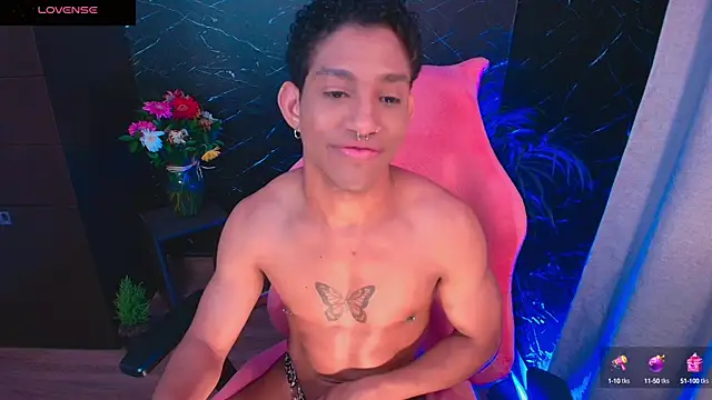 Snapshot of Palo_santo chatting on 24, 10, 2025 Palo santo online show from 24, 10, 2025