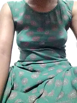 rituporna2004 online show from 14, 1, 2025