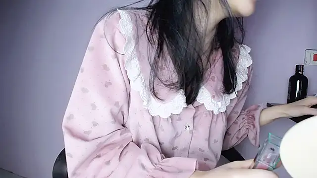 Baenee online show from 12, 1, 2025