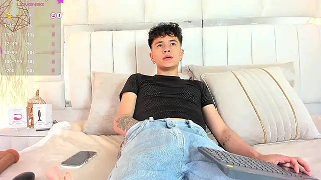 Snapshot of 1m_Joel chatting on 15, 12, 2024 1m Joel online show from 15, 12, 2024
