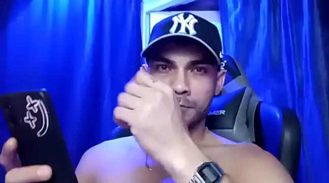 sexyboycolombi4 online show from 1, 3, 2025