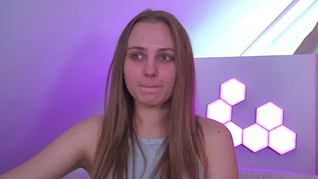 Snapshot of MelissaMelrey chatting on 11, 5, 2026 MelissaMelrey online show from 11, 5, 2026