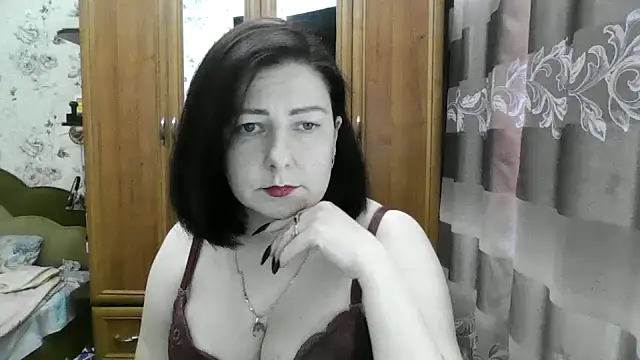 Snapshot of SophieNightAh chatting on 11, 10, 2025 SophieNightAh online show from 11, 10, 2025