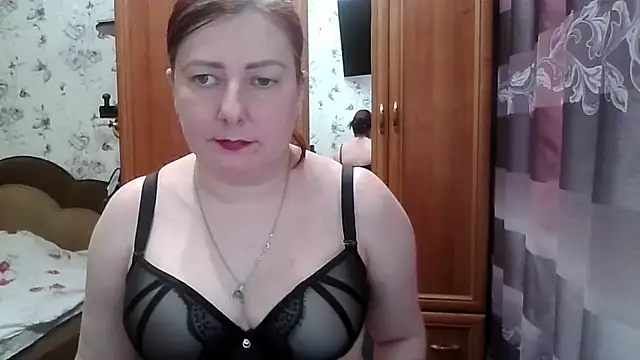 SophieNightAh online show from 4, 3, 2026