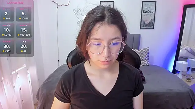 Amy joones online show from 10, 10, 2025