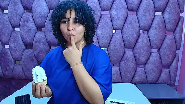 Snapshot of AlaSmith chatting on 22, 2, 2026 AlaSmith online show from 22, 2, 2026