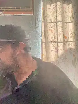 Miguel16i online show from 27, 2, 2025