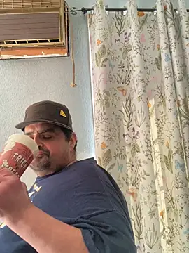 Miguel16i online show from 8, 3, 2025