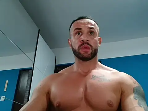 Magnificmuscles89 online show from 1, 1, 2025