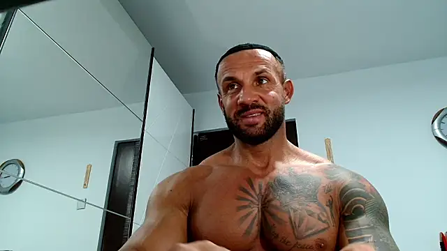 Magnificmuscles89 online show from 12, 1, 2026