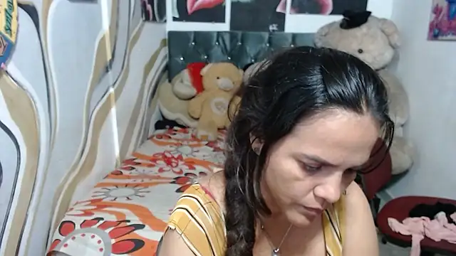 manzanahot9 online show from 24, 2, 2026