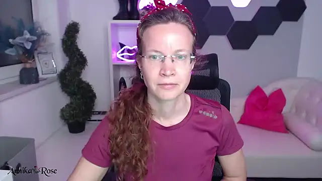 Snapshot of AnnikaRose chatting on 7, 3, 2025 AnnikaRose online show from 7, 3, 2025