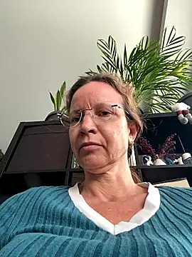 Snapshot of AnnikaRose chatting on 24, 9, 2025 AnnikaRose online show from 24, 9, 2025