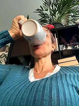 Snapshot of AnnikaRose chatting on 25, 9, 2025 AnnikaRose online show from 25, 9, 2025