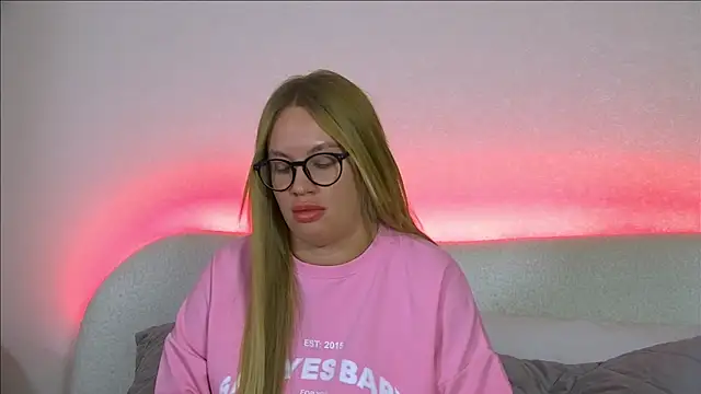 MariaNeumann online show from 25, 1, 2025