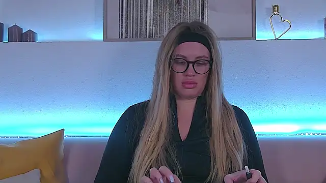 MariaNeumann online show from 31, 1, 2025