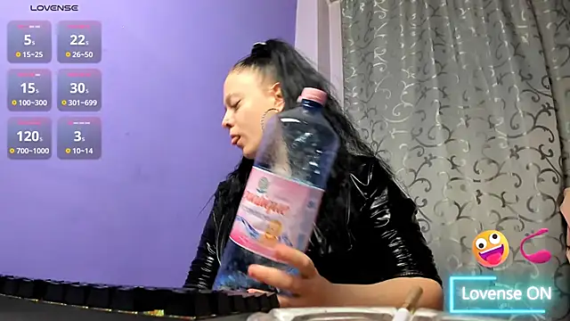 AdriannaLily online show from 19, 3, 2026