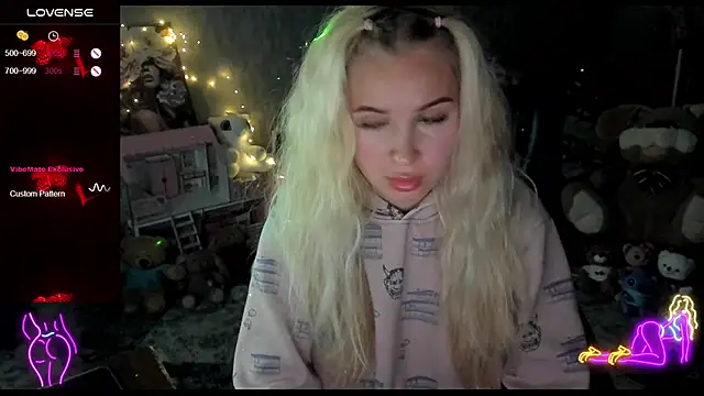  NigoNika online show from 22, 4, 2026