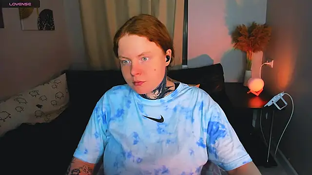 Cassie xKiss online show from 5, 11, 2025