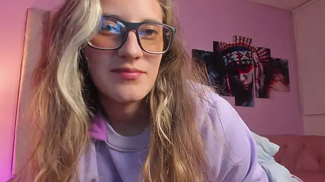 Giia paiige18 online show from 14, 12, 2024