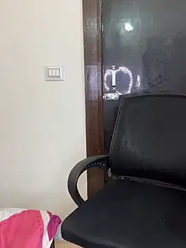 Cute-Russian online show from 1, 2, 2025