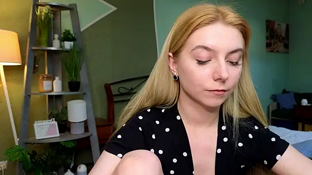 ever anderson online show from 10, 3, 2025