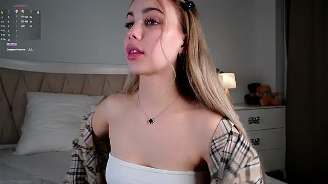 LillianLester online show from 22, 2, 2025