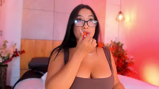 BellaHarllow online show from 25, 3, 2026