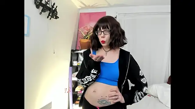 Snapshot of SaraDesirexo chatting on 6, 2, 2025 SaraDesirexo online show from 6, 2, 2025