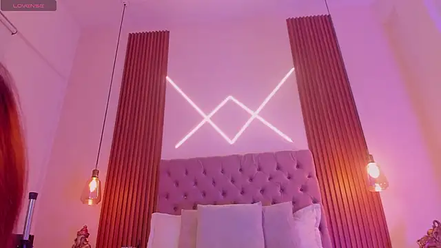 Sophia turneer online show from 12, 2, 2026