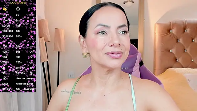 veronika naughty online show from 14, 11, 2025