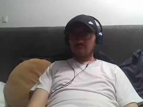 Diptongo online show from 21, 3, 2025