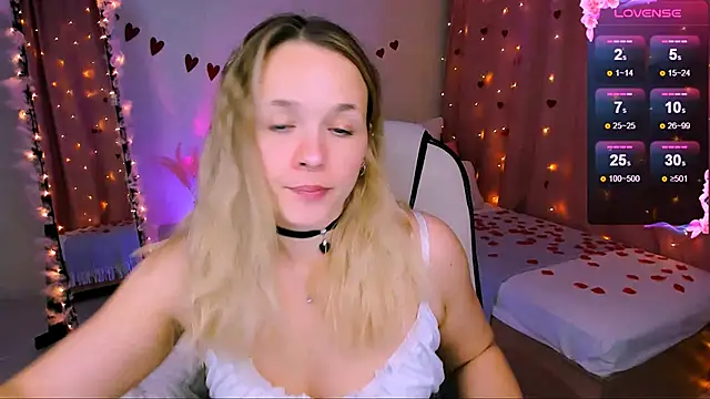 Snapshot of SherillBrill chatting on 12, 2, 2025 SherillBrill online show from 12, 2, 2025