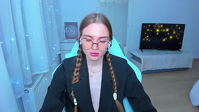 StellaLawless online show from 16, 12, 2024