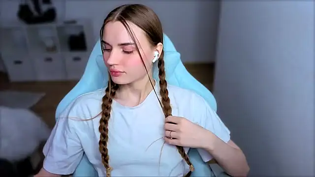 Snapshot of StellaLawless chatting on 24, 10, 2025 StellaLawless online show from 24, 10, 2025