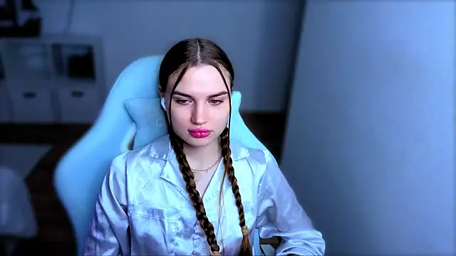 Snapshot of StellaLawless chatting on 14, 11, 2025 StellaLawless online show from 14, 11, 2025