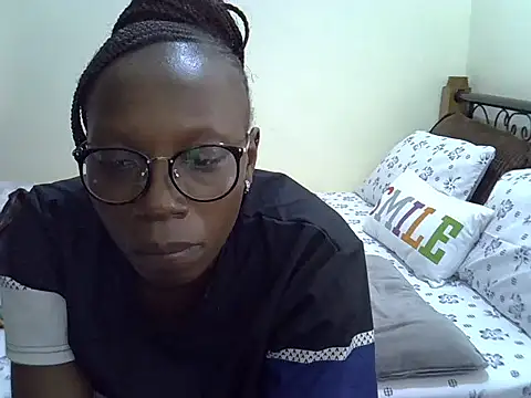 Sweet Bear online show from 19, 12, 2025